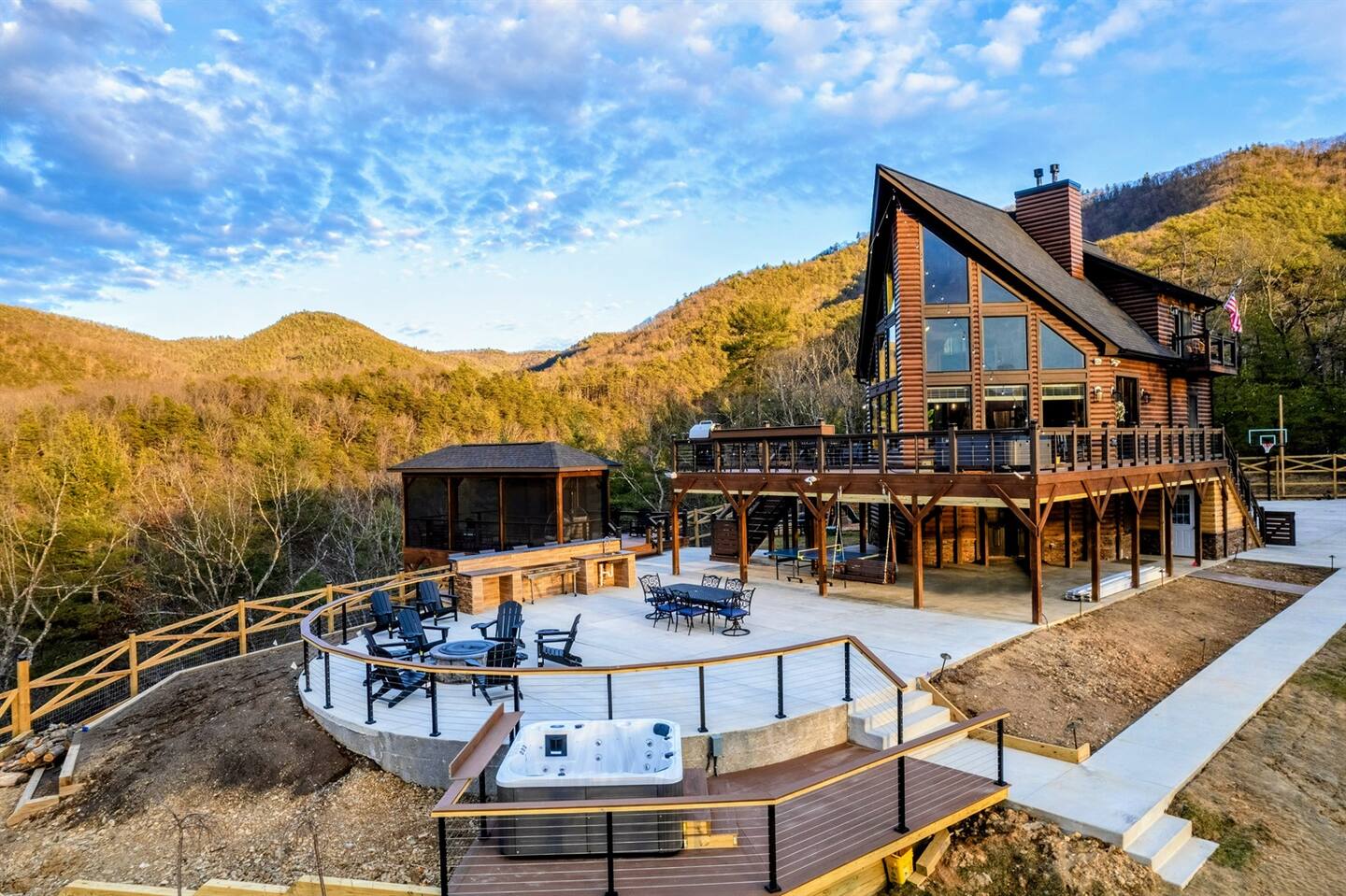 Potomac Overlook Log Cabin