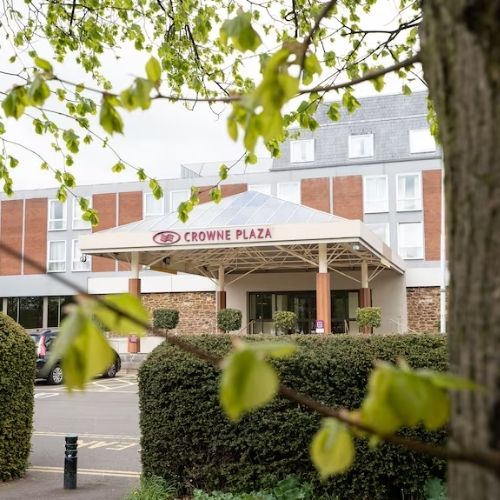 Book Crowne Plaza Stratford