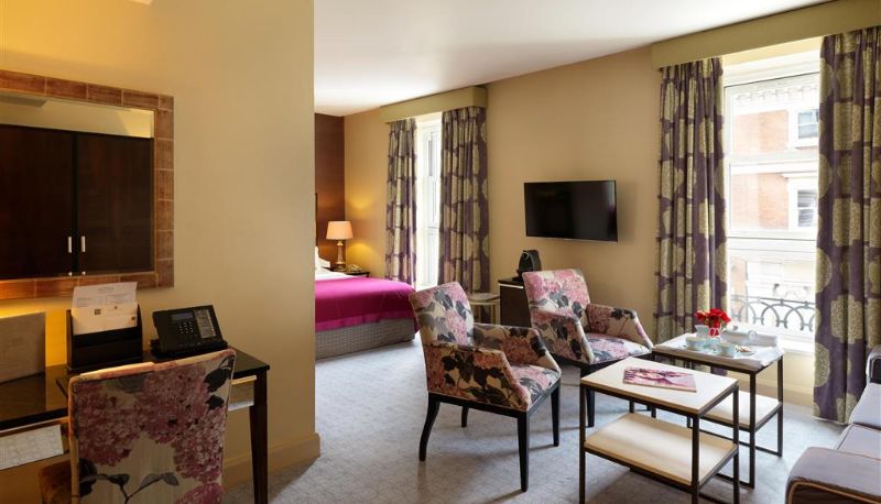 Dining Experience at Reform Social & Grill