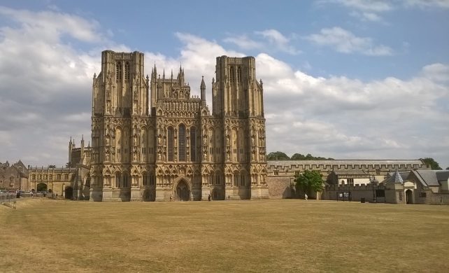 Discover Wells Cathedral