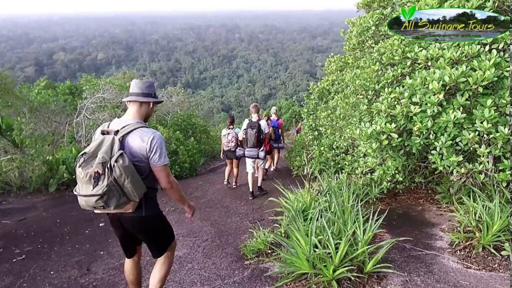 Explore Raleighvallen and Voltzberg