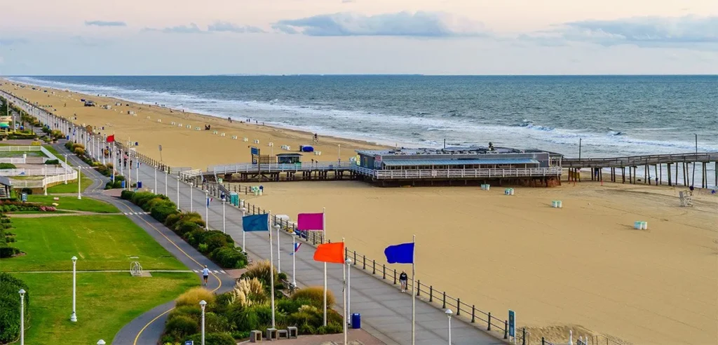 Explore the Virginia Beach Fishing Pier