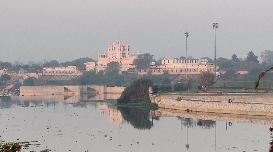 Outdoor and Riverfront Attractions