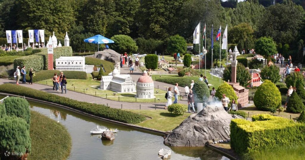 Visit Mini Europe
