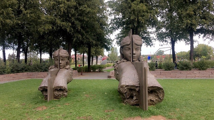 Walk Through the Minneapolis Sculpture Garden